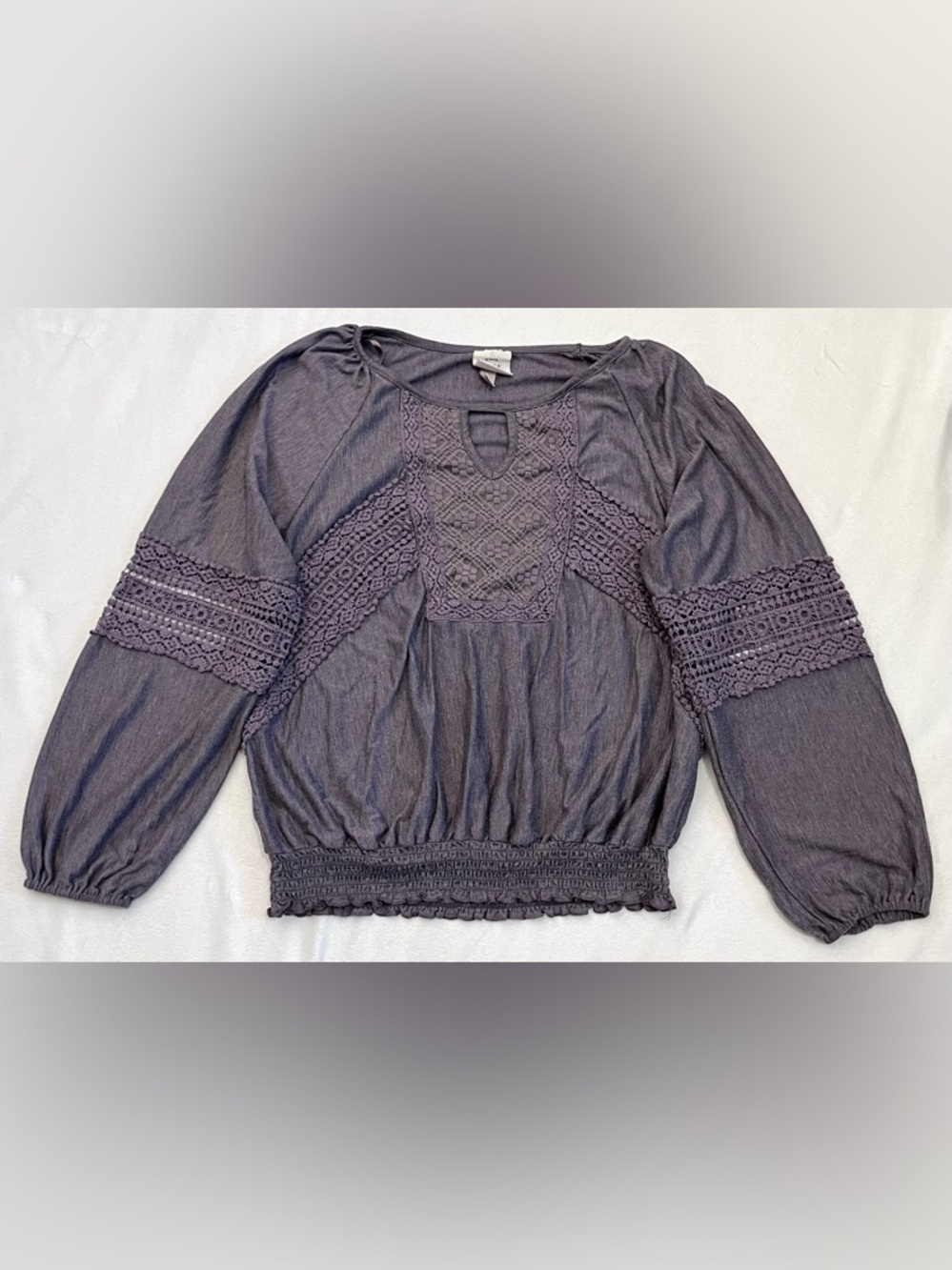 Knox Rose Women’s Knit Lace Trim Puff Sleeve Long-Sleeve Blouse in Purple Plum